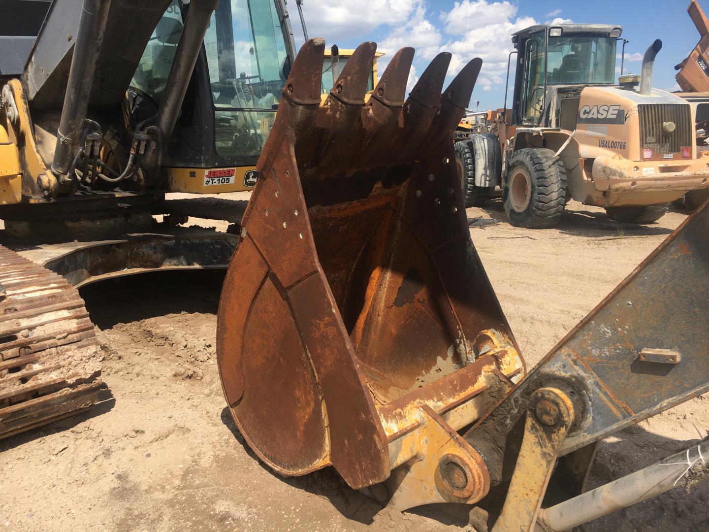 ./imagenes/INVOICE/2019/16911/EXCAVADORA JOHN DEERE 250G LC (8).JPG